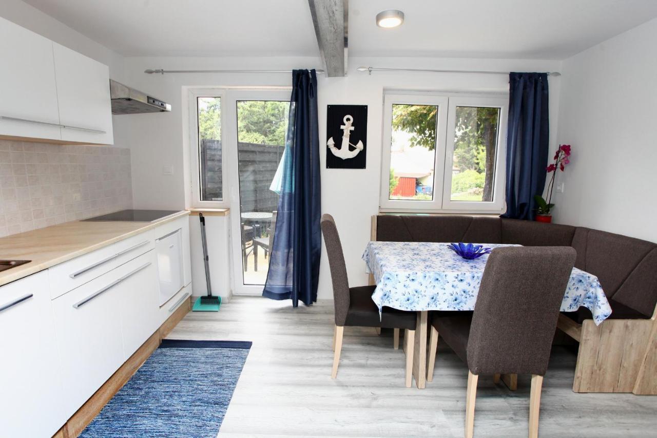 Hilltop Apartments Red & Blue ปอร์โตรอซ ภายนอก รูปภาพ