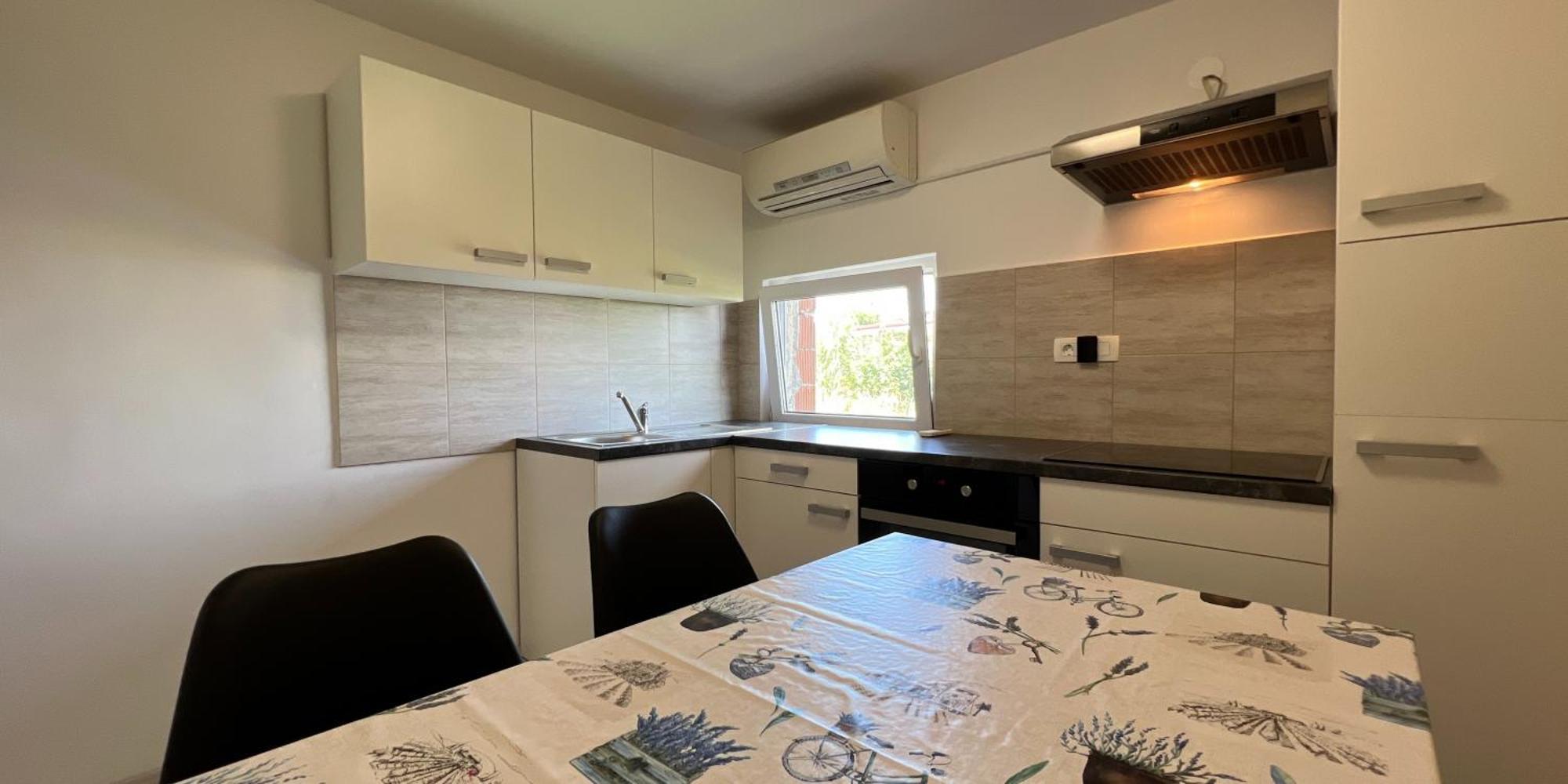 Hilltop Apartments Red & Blue ปอร์โตรอซ ภายนอก รูปภาพ
